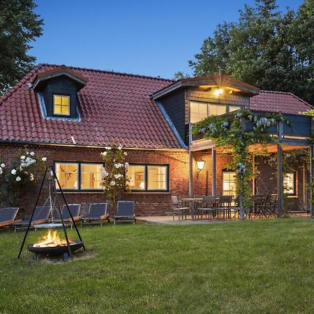 Ferienhaus "Altes Backhaus" - Gut Kletkamp Exteriör bild